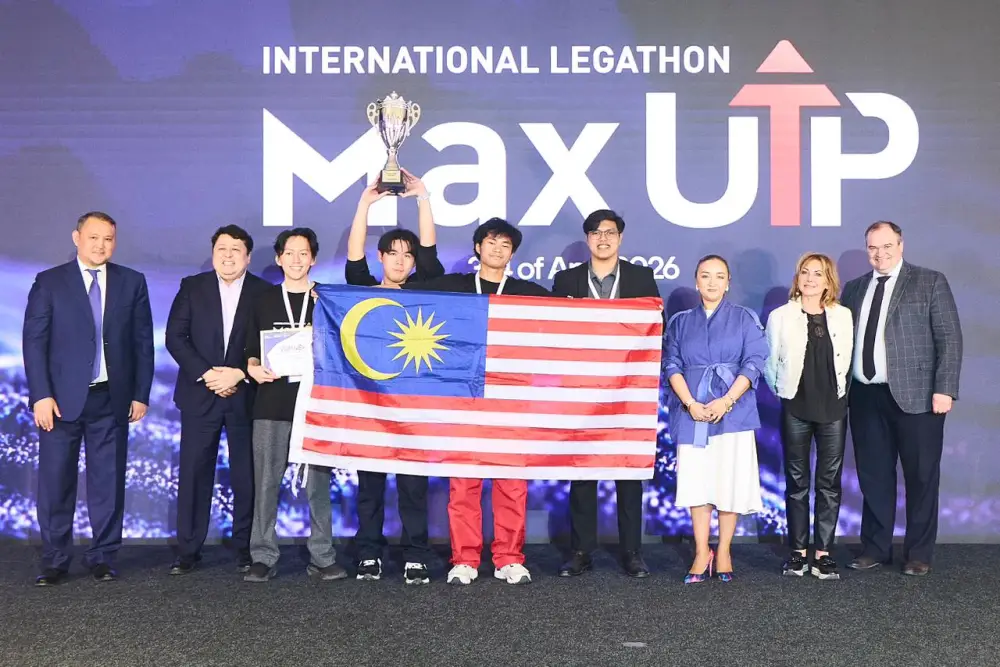 Вице-министр юстиции Республики Казахстан Даниель Ваисов выступил на втором международном кейс-чемпионате в сфере права International Legathon MaxUP 2026, который прошёл в Maqsut Narikbayev University (4)