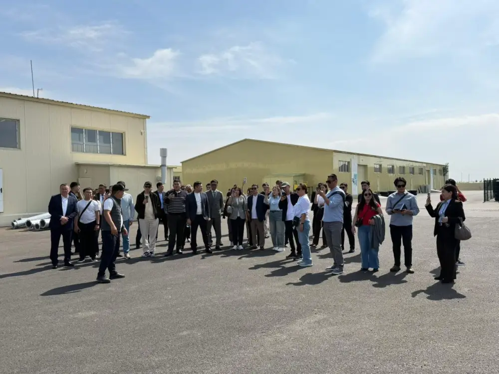 ОПЫТ СОЗДАНИЯ МАЛЫХ ИНДУСТРИАЛЬНЫХ ПАРКОВ ТУРКЕСТАНСКОЙ ОБЛАСТИ БУДЕТ ВНЕДРЕН В ДРУГИХ РЕГИОНАХ (6)