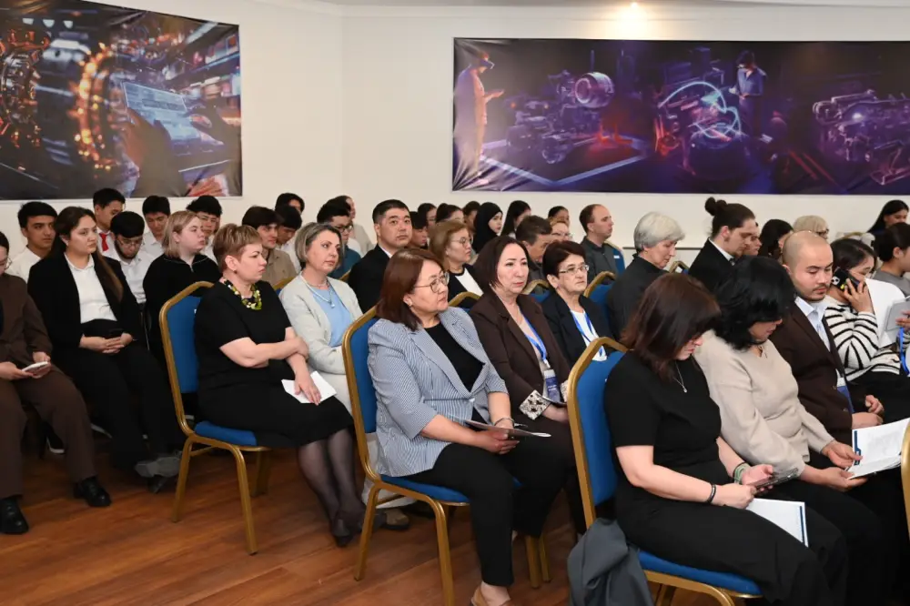 В Карагандинском индустриальном университете обсудили развитие инженерной науки и образования (8)