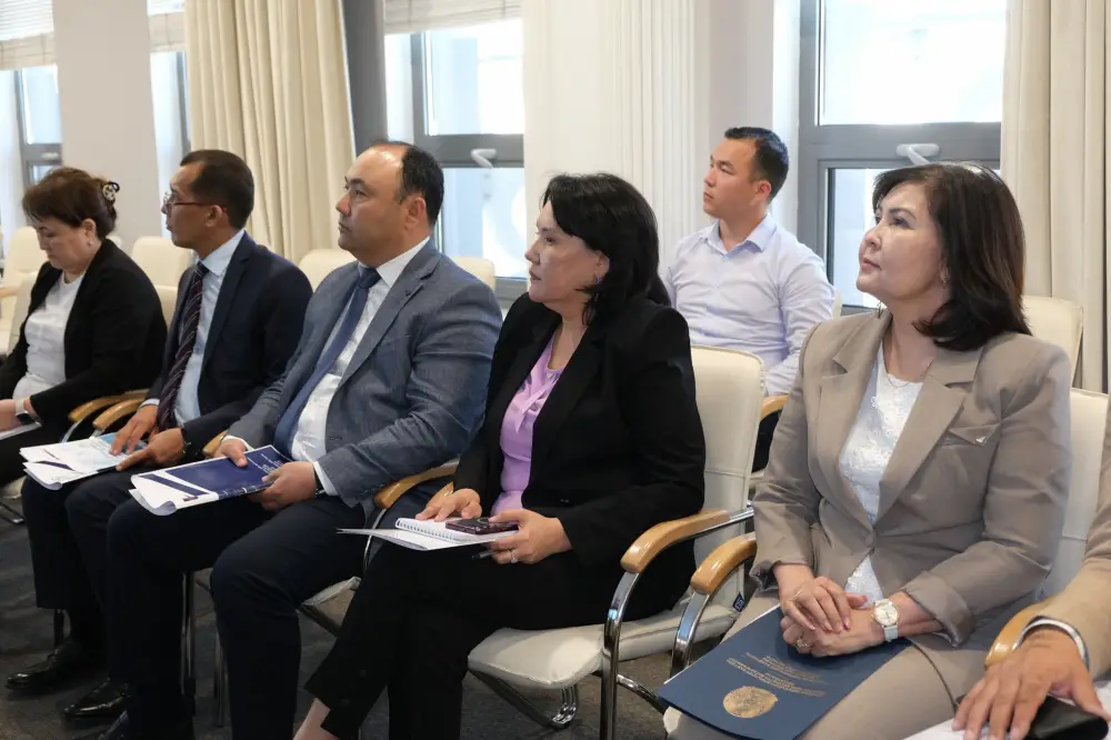 В ТУРКЕСТАНСКОЙ ОБЛАСТИ УСИЛЕНА РАБОТА ПО ПОВЫШЕНИЮ ДОХОДОВ НАСЕЛЕНИЯ И ЗАЩИТЕ ПРАВ РАБОТНИКОВ (3)