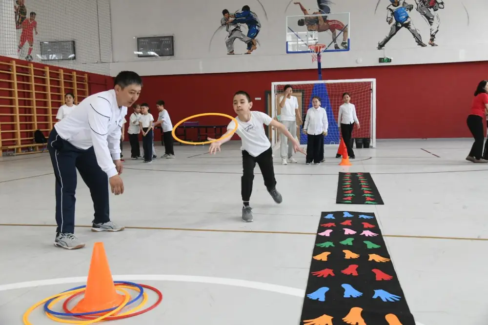 «Таза Қазақстан»: спортивный праздник для особенных детей провели в столичной школе (4)