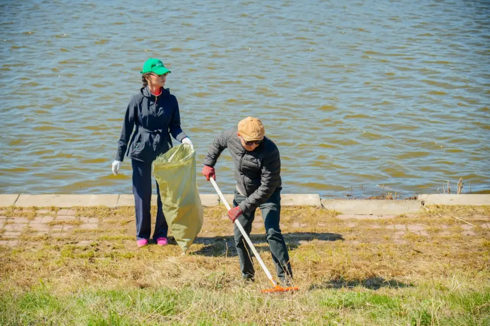 Halyk Bank поддержал общенациональную инициативу «Таза Қазақстан» в столице (3)