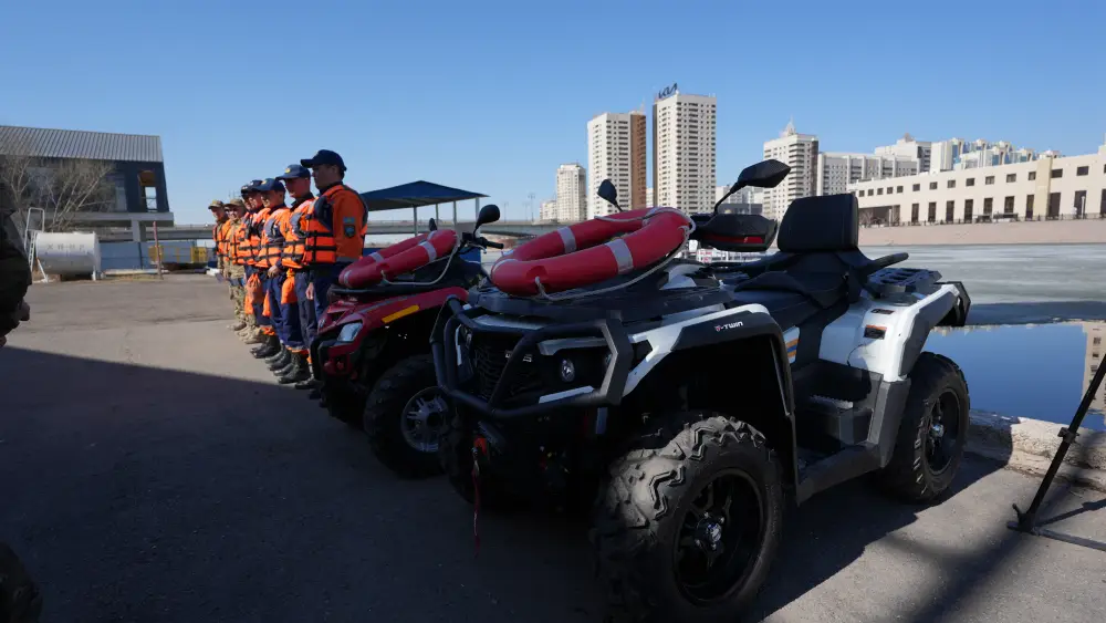 МЧС провел выездной брифинг на реке Есиль (3)