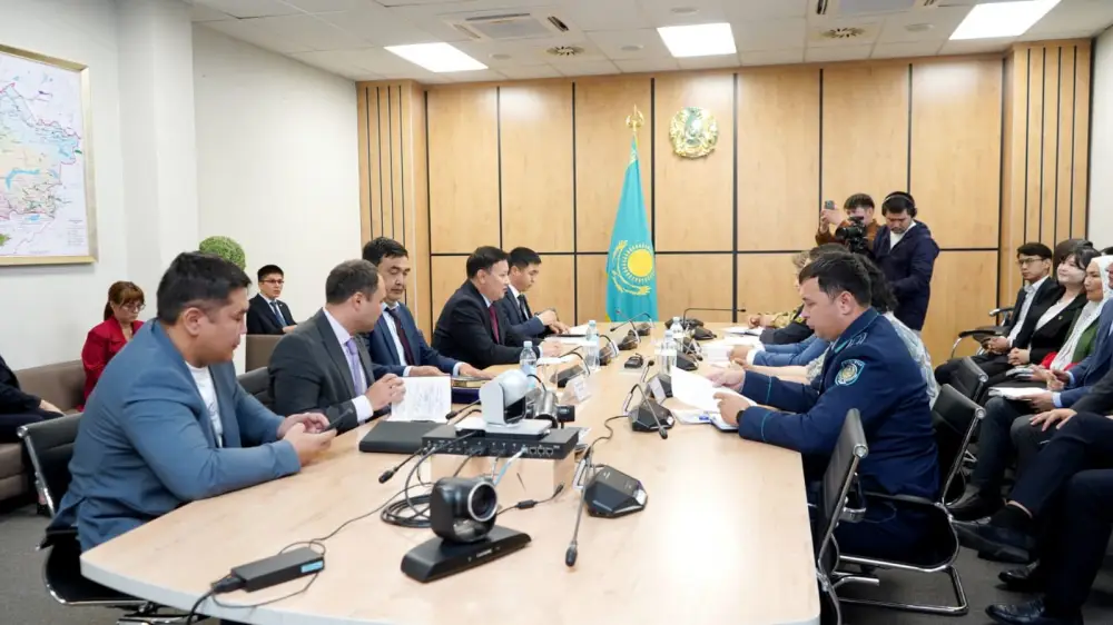 В ТУРКЕСТАНСКОЙ ОБЛАСТИ АКТИВНО РАЗВИВАЕТСЯ ВОЛОНТЕРСКОЕ ДВИЖЕНИЕ (4)