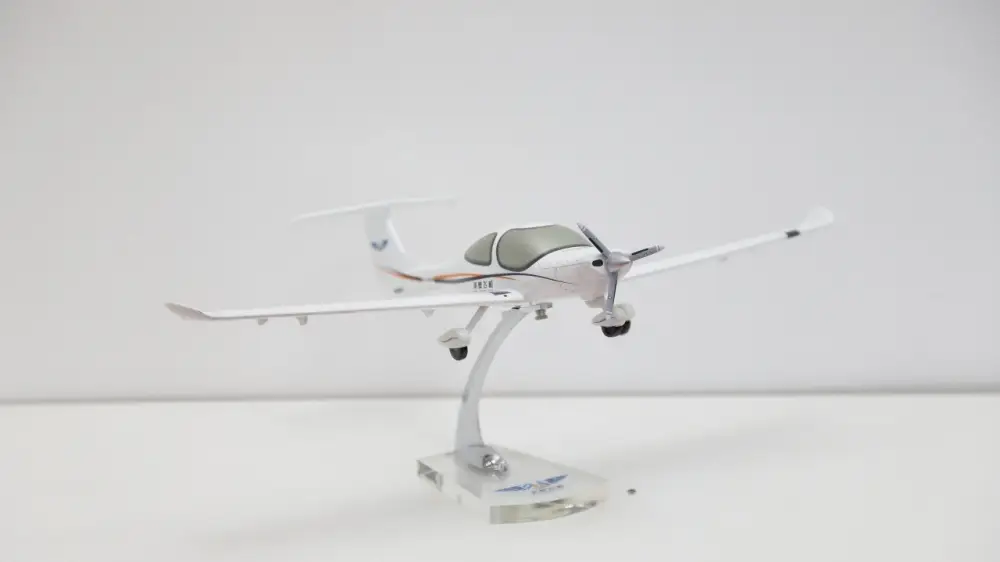 В КазНУ открылся инженерный центр нового поколения KazLAE (7)