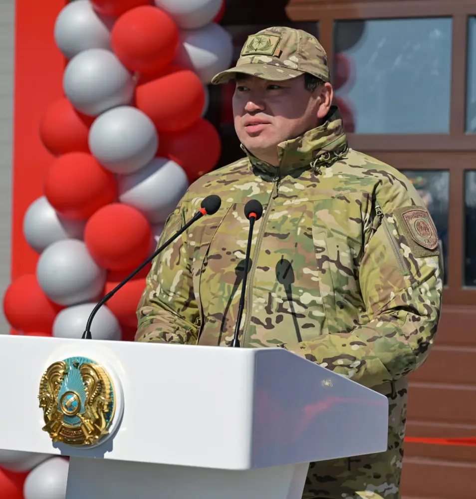 В поселке Солнечный города Экибастуза открыт новый пожарный пост №22 - очередной объект, построенный в рамках системного укрепления гражданской защиты региона за счет средств местного бюджета (7)