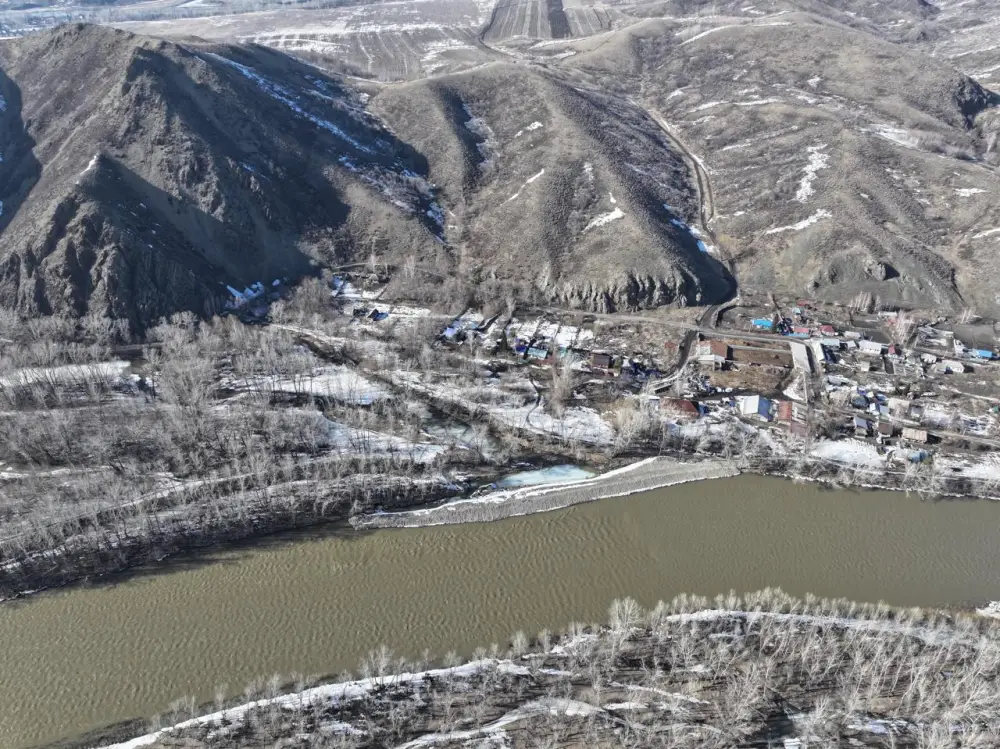 В ВКО провели аэровизуальное обследование паводковой обстановки (2)