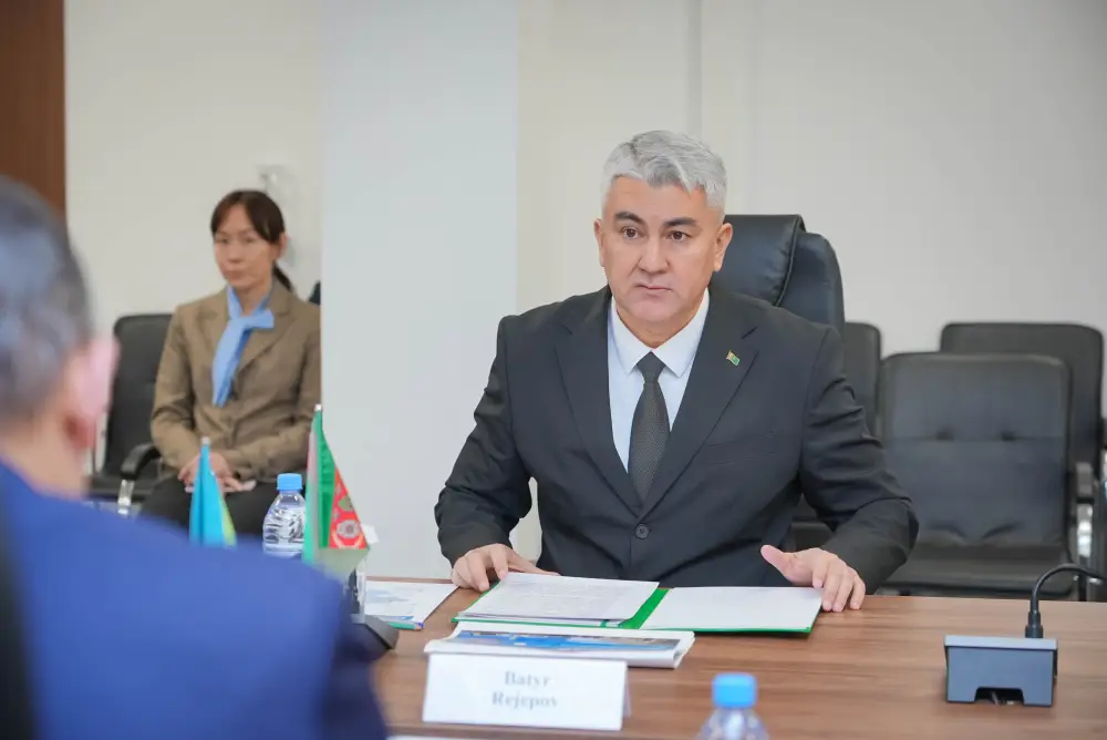 Казахстан и Туркменистан укрепляют сотрудничество в сфере науки и образования (2)
