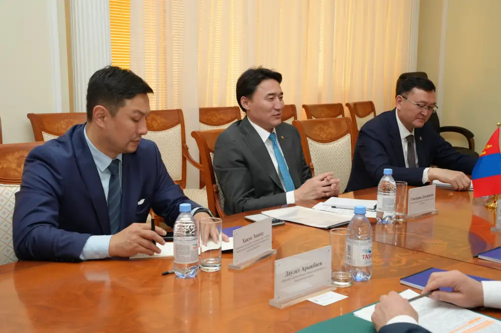 Казахстан и Монголия обсудили развитие сотрудничества в энергетике (4)