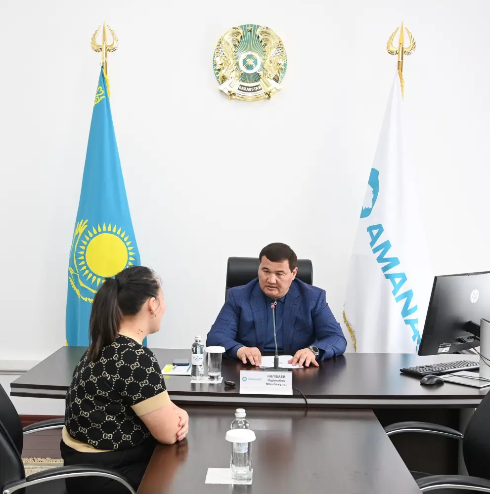 Глава региона провел прием граждан по личным вопросам (5)