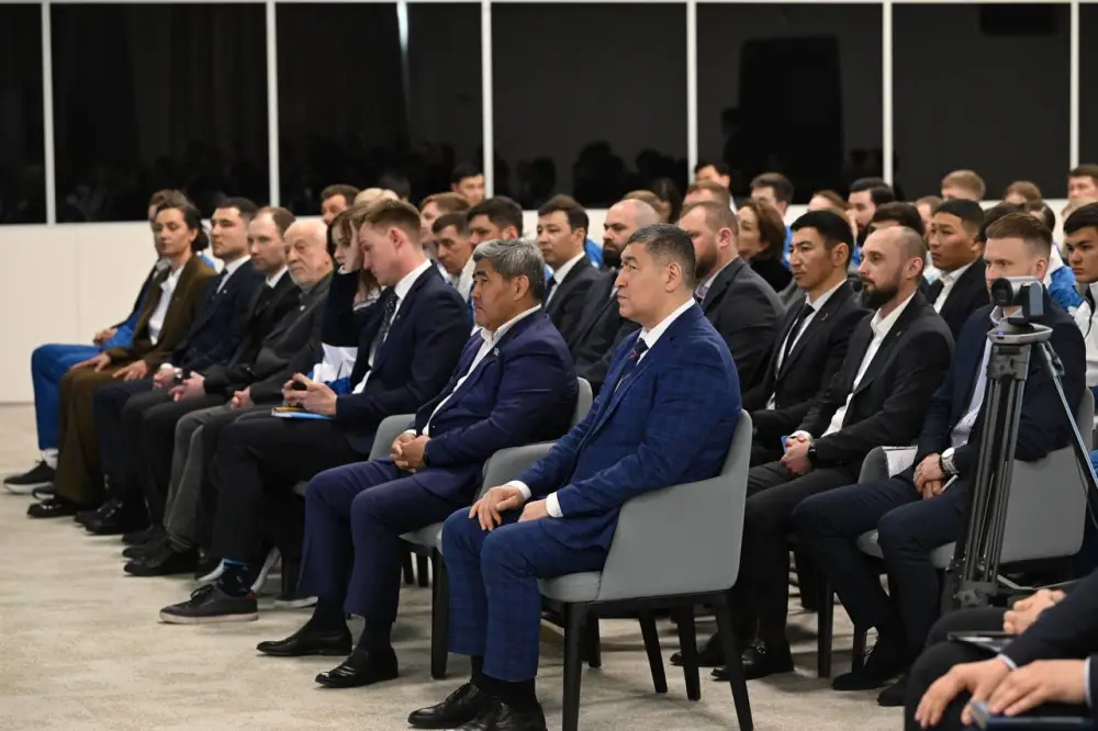 Порядка 500 спортсменов примут участие в летних Азиатских играх 2026 года - Ербол Мырзабосынов провел рабочее совещание (5)