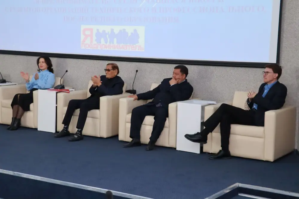 В ВКО состоялся финал конкурса среди школьников и студентов «Я - предприниматель» (2)