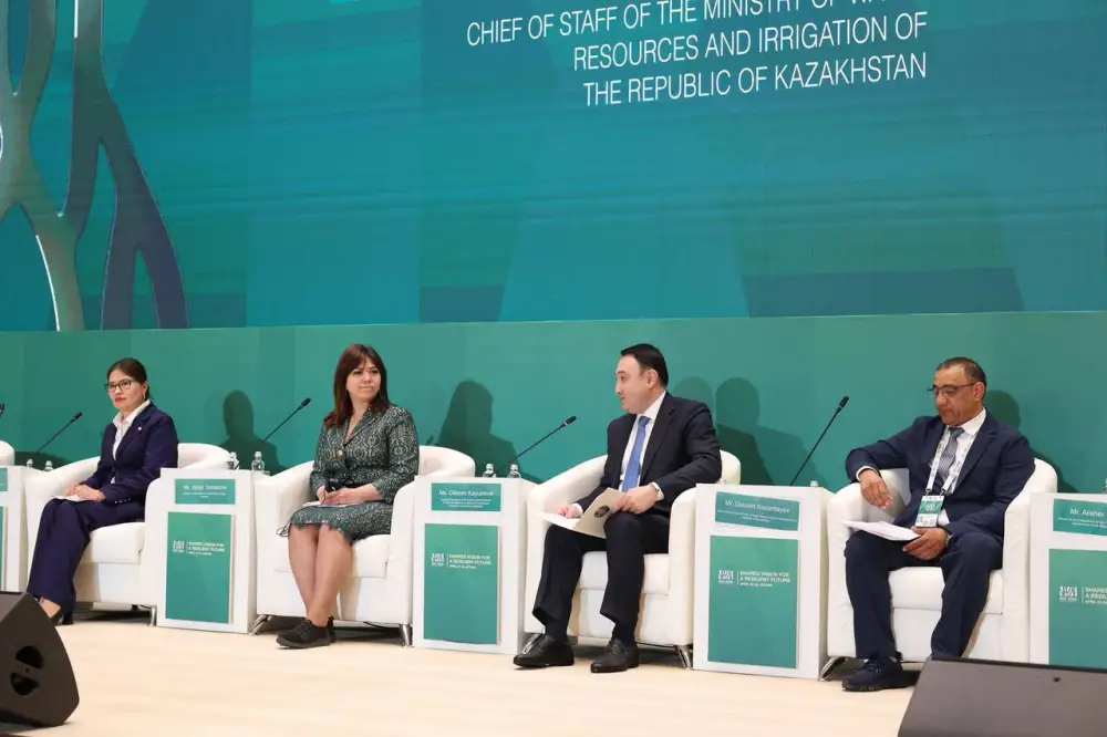 Руководитель аппарата Министерства водных ресурсов и ирригации Даурен Казантаев принял участие в панельной дискуссии, в ходе которой рассказал о шагах предпринимаемых Казахстаном для укрепления трансграничного водного сотрудничества и повышения эффективности и инклюзивности этих механизмов. (4)