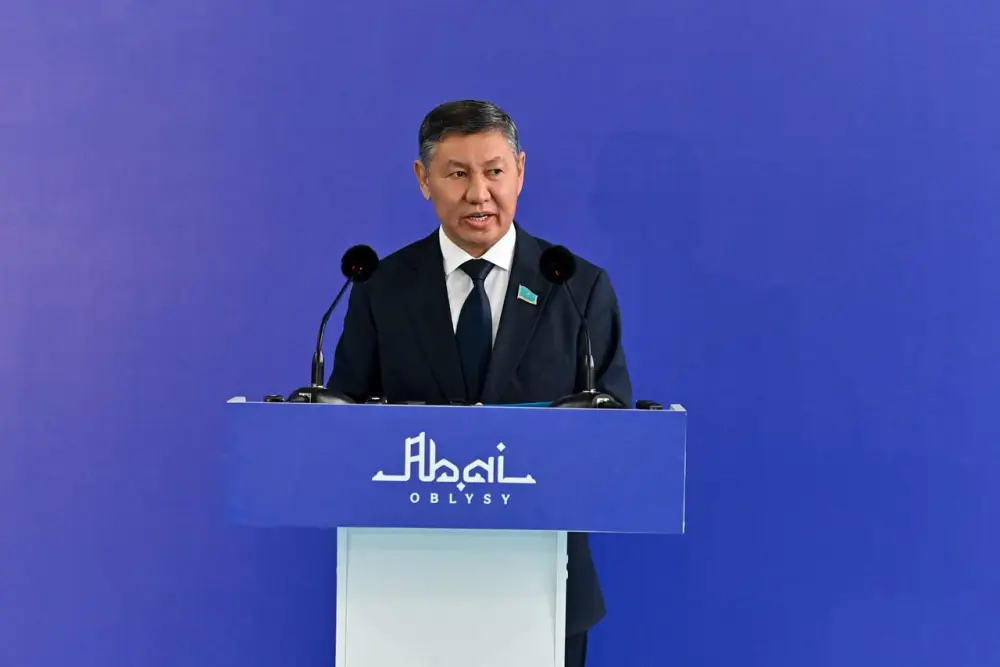 В Семее открылась новая школа на 300 мест (9)