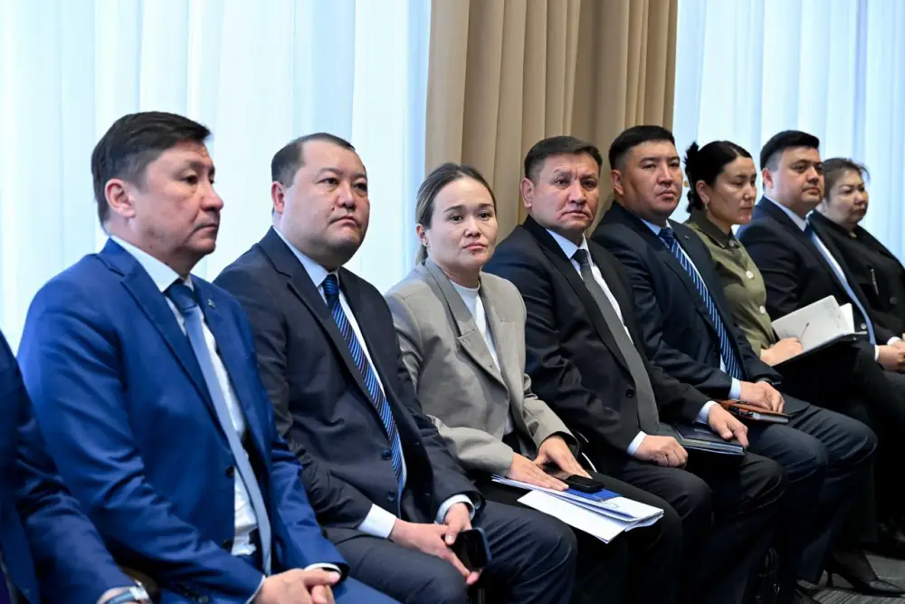 В области Абай рассмотрен ход реализации программы «Таза Қазақстан» (10)