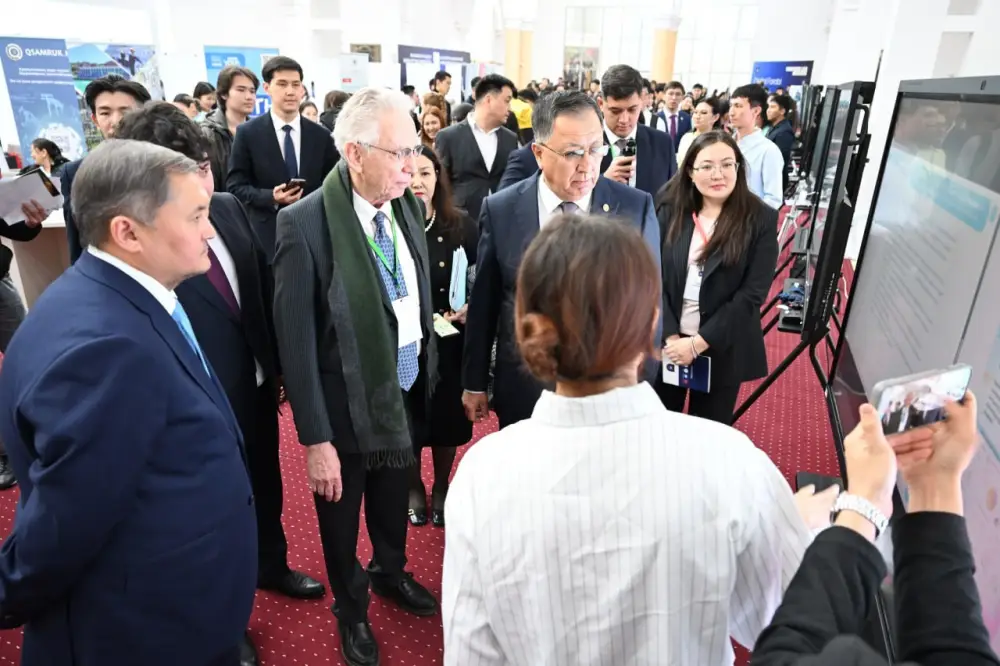 Форум «Digital Farabi» объединил науку и технологии (2)