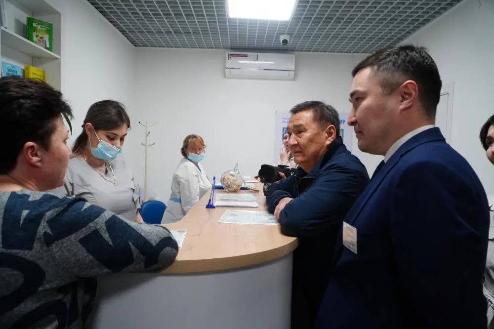 В фокусе внимания – медицинские объекты Шортандинского района (9)