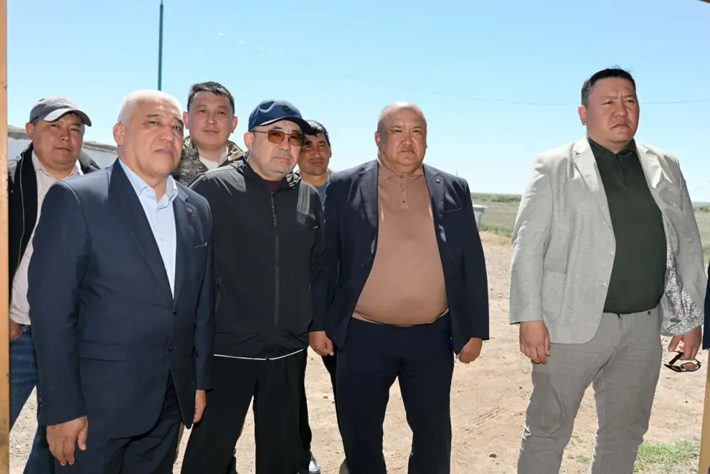 Аким области встретился с жителями отдалённого села Коксала (8)