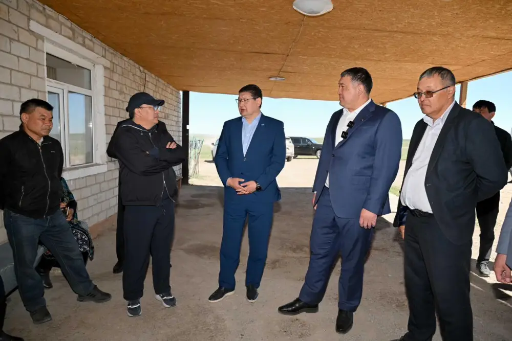 Аким области встретился с жителями отдалённого села Коксала (6)