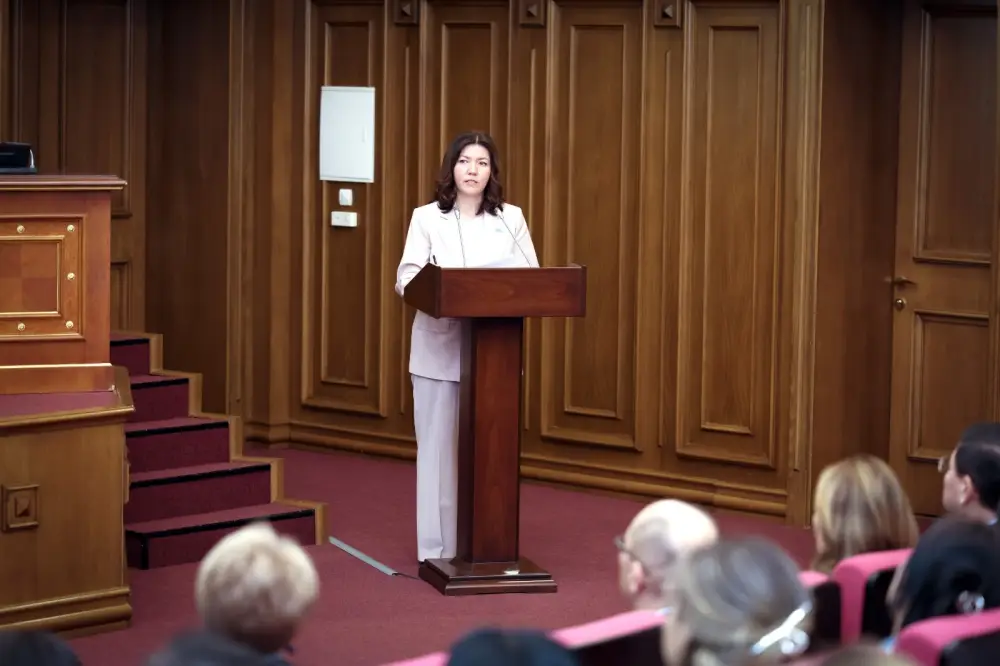 В Министерстве просвещения состоялось обсуждение проекта новой Конституции (2)