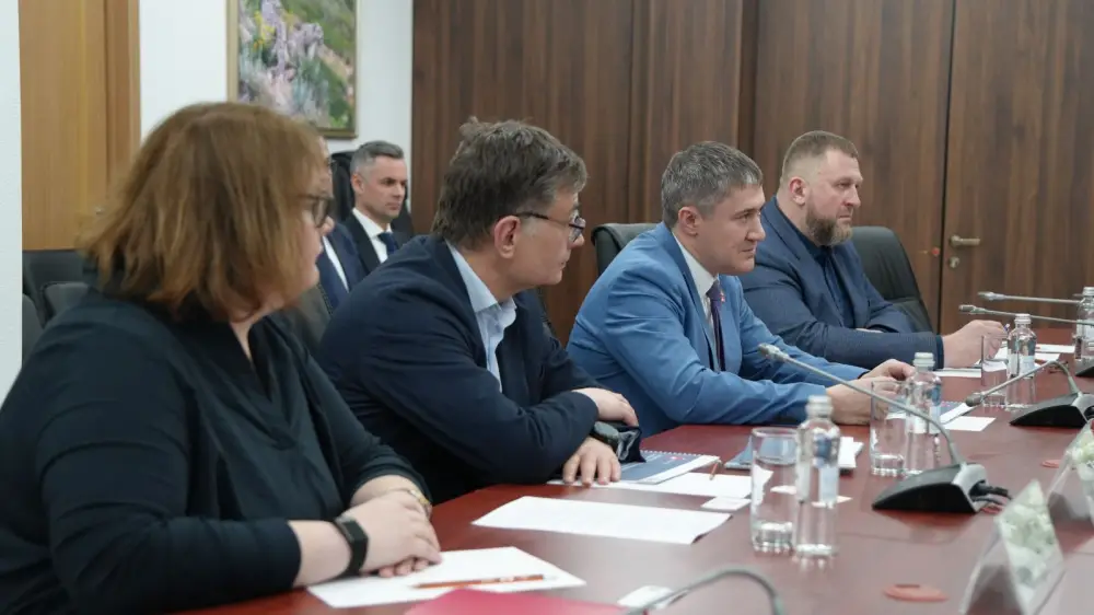 Министр экологии и природных ресурсов РК провёл встречу с губернатором Пермского края РФ (5)