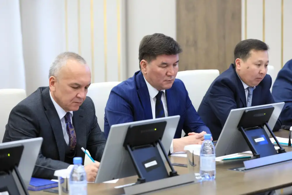 Аким поручил строго контролировать, чтобы объекты были доступны для граждан с инвалидностью (2)