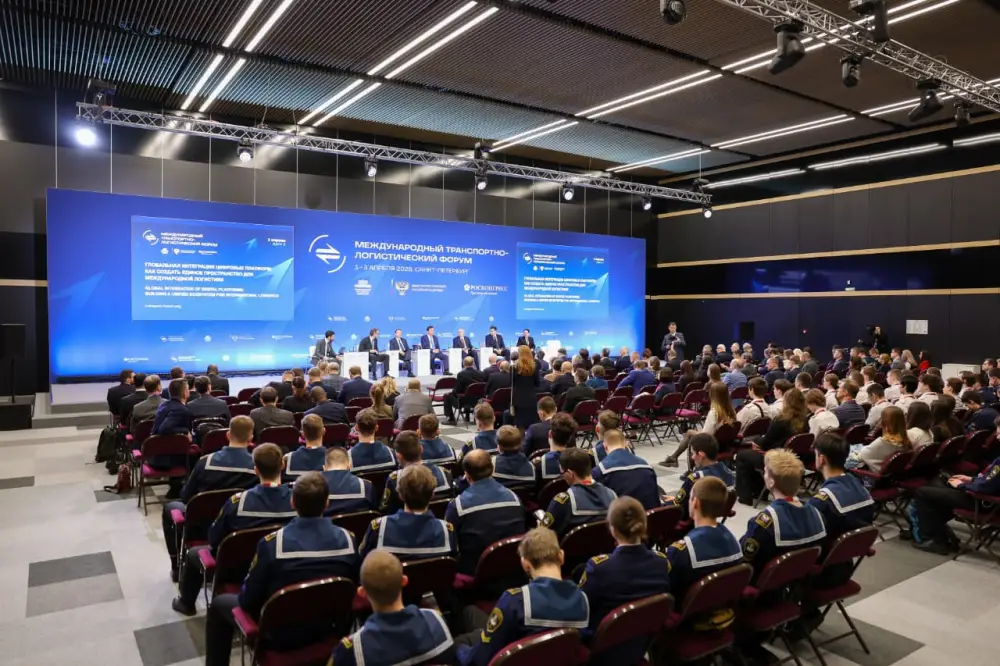 Казахстан поделился опытом цифровизации транспорта на международном форуме в Санкт-Петербурге (2)