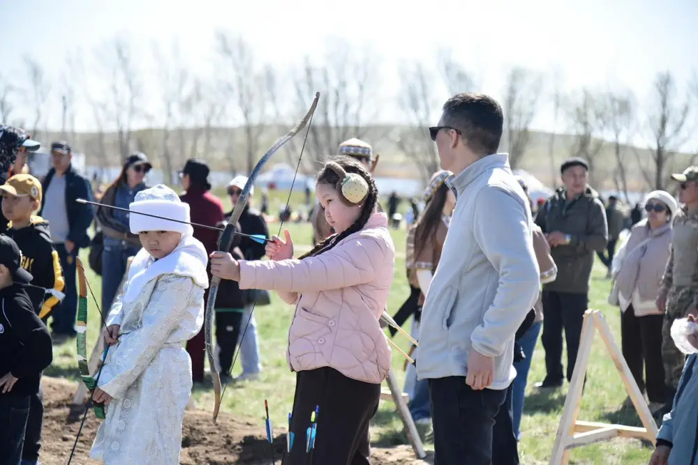 В живописной местности Волчьего водопада в Каргалинском районе Актюбинской области на высоком уровне прошёл туристический фестиваль «Sarqyrama Fest» (5)