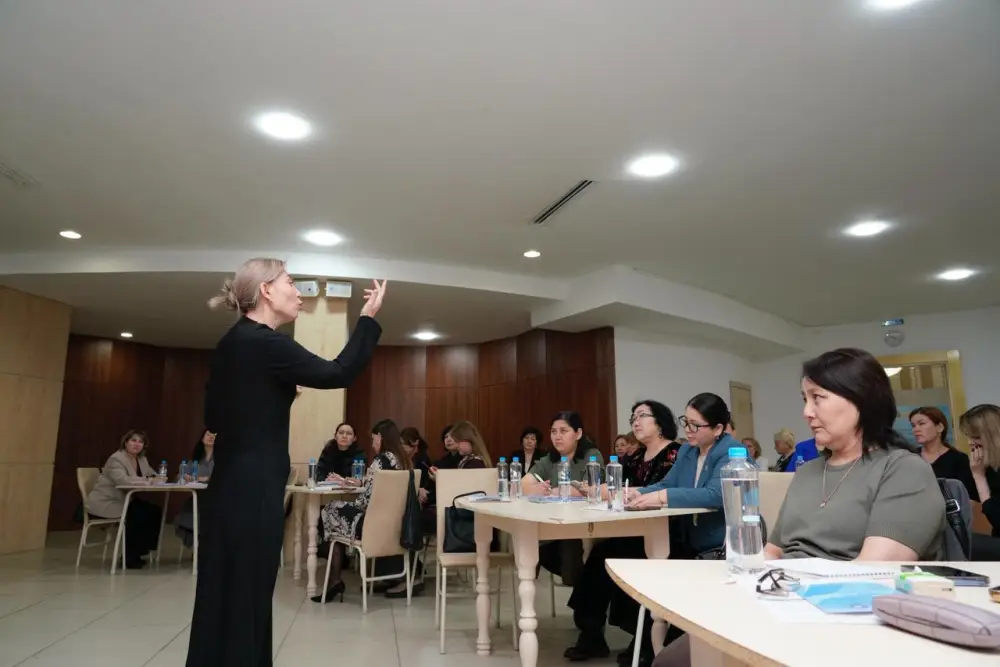 Тренинги, лекции и реальные кейсы: в Астане завершился двухдневный семинар по этномедиации (7)