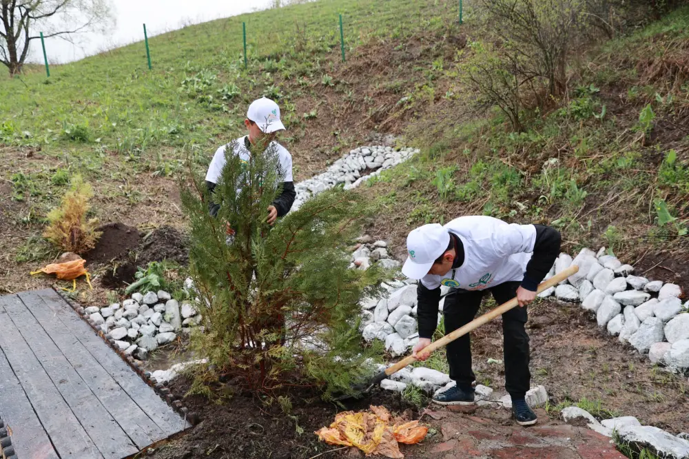 Ербол Карашукеев принял участие в акции «Мөлдір бұлақ» (10)