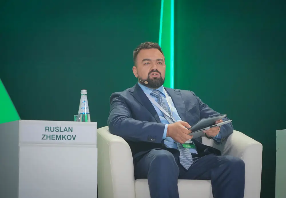 Казахстанские университеты представили масштабные научные разработки в сфере экологии и устойчивого развития на Международной выставке зеленых и устойчивых технологий RES 2026 EXPO (6)