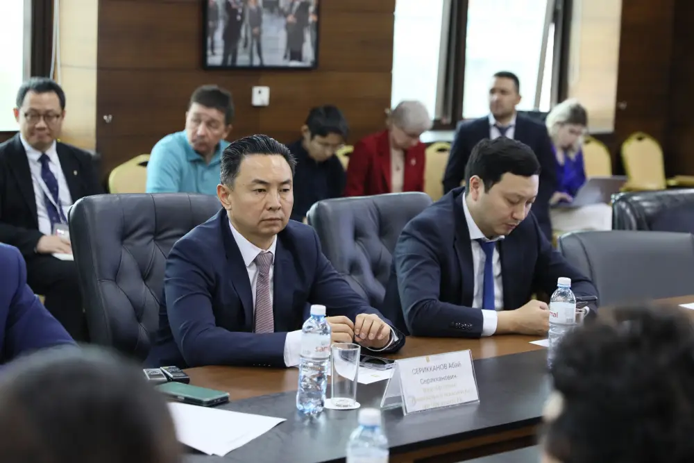 СОВЕЩАНИЕ ПО ВОПРОСАМ РЕАЛИЗАЦИИ ФЛАГМАНСКОЙ НАУЧНОЙ ПРОГРАММЫ В ОБЛАСТИ РЕДКИХ И РЕДКОЗЕМЕЛЬНЫХ МАТЕРИАЛОВ (3)