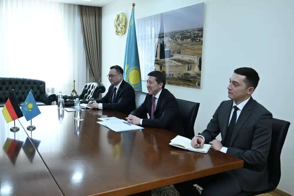 Казахстан и Германия укрепляют внешнеполитический диалог (3)