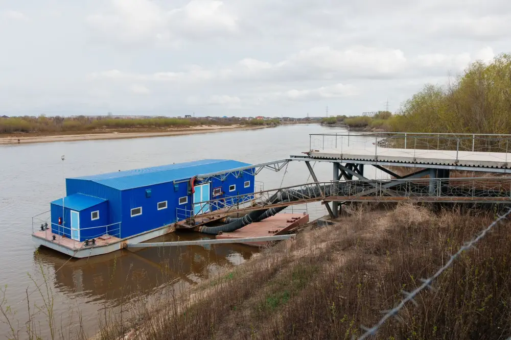 Аким области ознакомился с работой фильтровальной станции №5 в селе Береке (5)