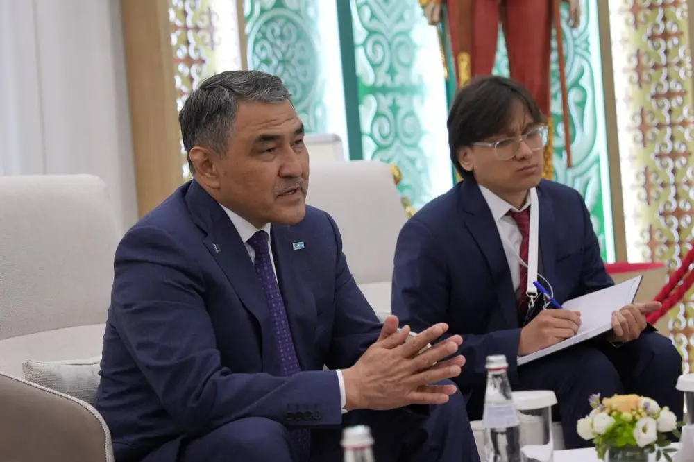 Министерство водных ресурсов и ирригации и Управление ООН по снижению риска бедствий обсудили борьбу с паводками и засухами (5)