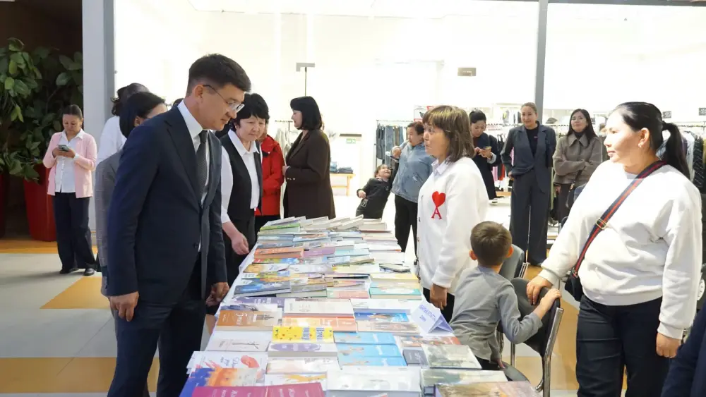 В Жетісу в рамках Национального дня книги провели масштабное мероприятие под названием «Кітап – ұлттың ұлы байлығы» (4)