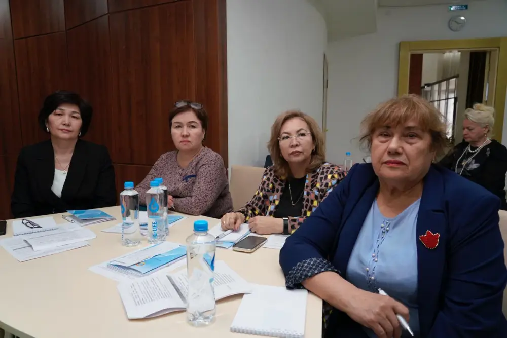 Тренинги, лекции и реальные кейсы: в Астане завершился двухдневный семинар по этномедиации (5)