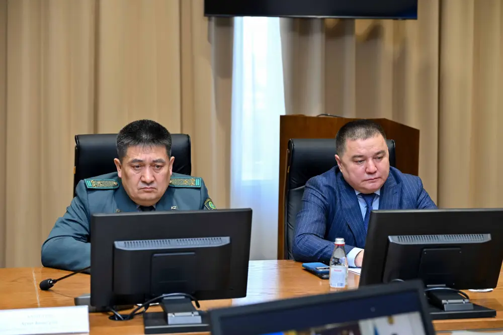 Обсуждены вопросы развития сотрудничества между областью Абай и Тарбагатайским округом Китая (4)