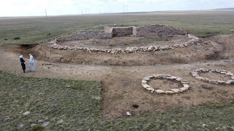 Карагандинским студентам показали живую историю (7)