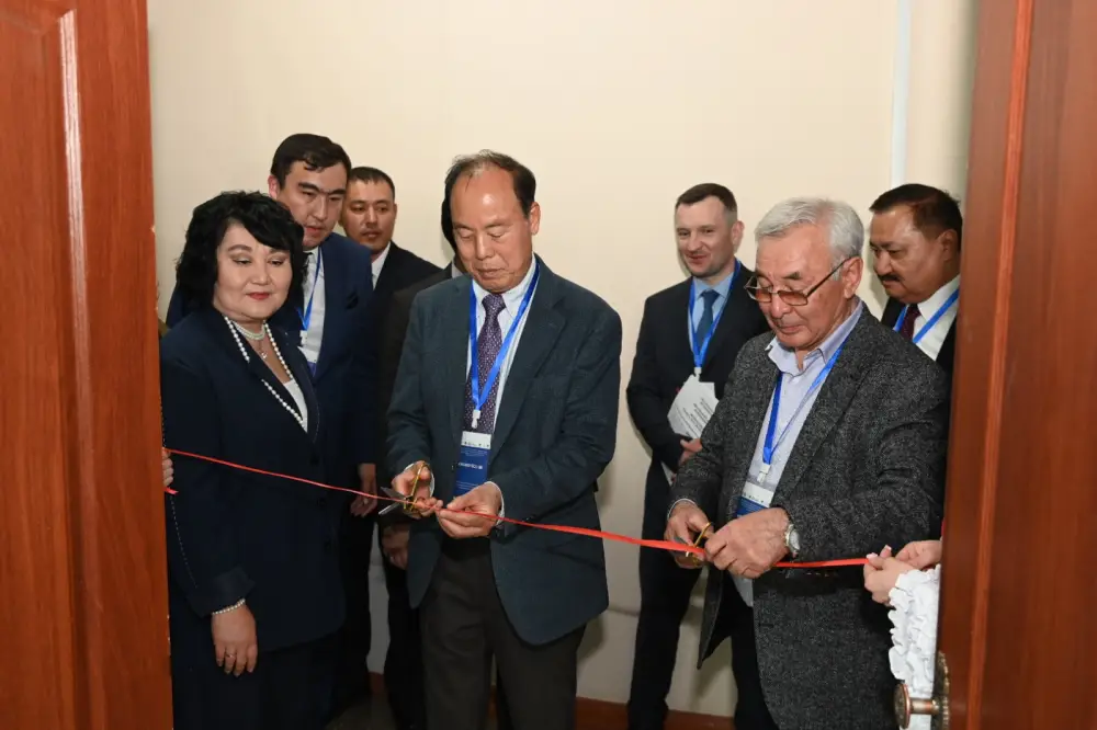 В Карагандинском индустриальном университете обсудили развитие инженерной науки и образования (2)