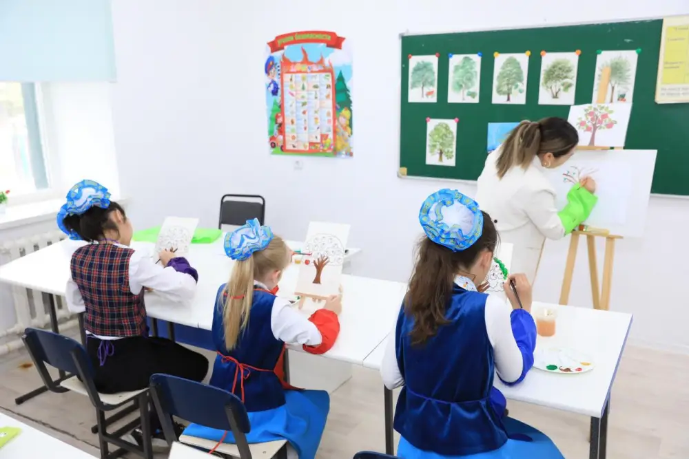 Материально-техническая база образовательных организаций в Жайсане обновлена (3)