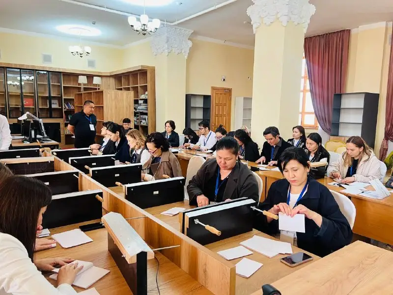 В Алматы прошел научно-практический семинар по реставрации рукописей (3)