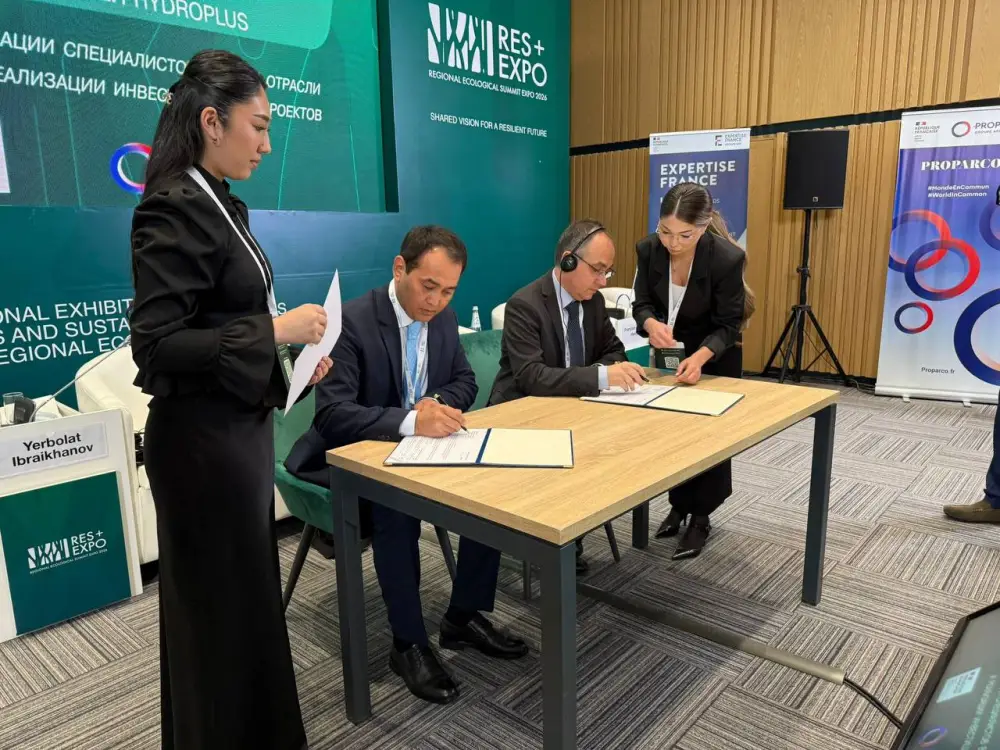 Региональный экологический форум-2026: Министерство водных ресурсов и ирригации и французская компания Hydroplus подписали дорожную карту сотрудничества (5)