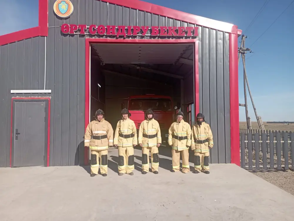 «Ауыл құтқарушылары» повышают уровень пожарной безопасности сельских территорий области Абай (6)