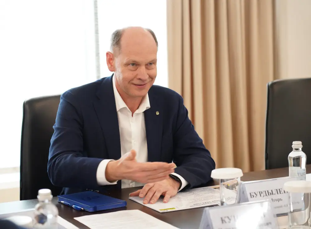 В ТУРКЕСТАНСКОЙ ОБЛАСТИ РАСШИРЯТ ЗАВОД ПО ПРОИЗВОДСТВУ ХОЛОДИЛЬНИКОВ: МОЩНОСТЬ ДОСТИГНЕТ 50 ТЫСЯЧ ЕДИНИЦ В ГОД (3)