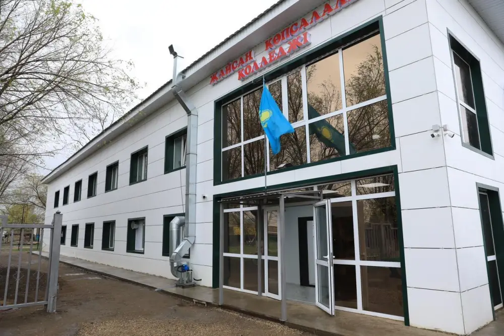 Материально-техническая база образовательных организаций в Жайсане обновлена (5)