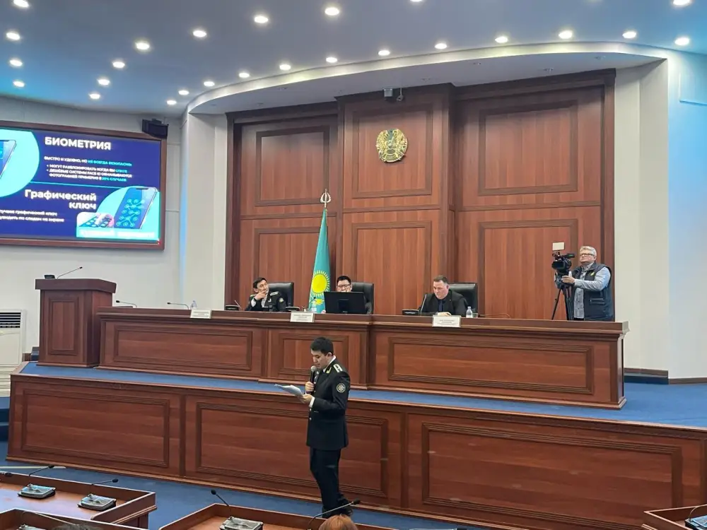 Учителям Усть-Каменогорска рассказали, как не стать жертвами финансовых пирамид (2)