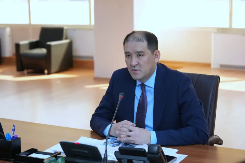 В Министерстве транспорта РК обсудили ход модернизации железнодорожных вокзалов в Жамбылской области (2)