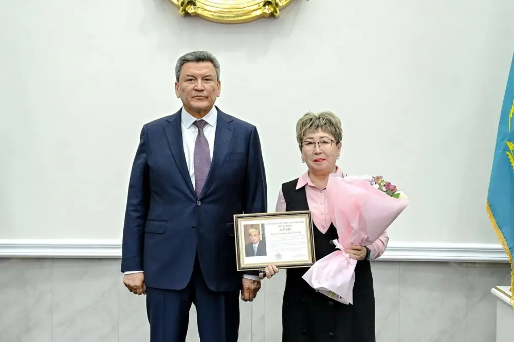 В СКО отметили заслуги общественников, тружеников и молодежи (8)