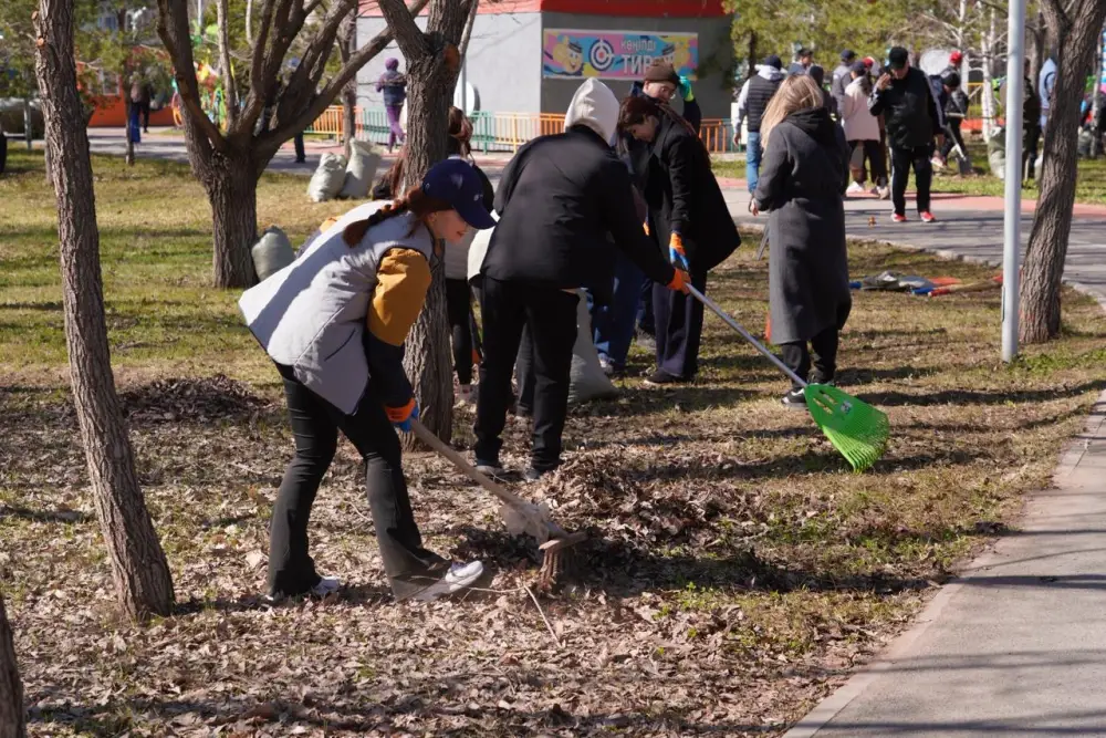 40 тысяч человек и 100 тонн мусора: как прошёл «Таза аула» в Астане (7)